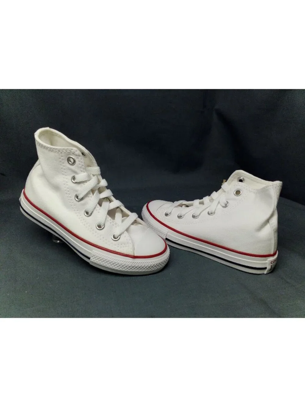 Converse Toddler Chuck Taylor All Star Hi Lace Up White Kids Size 5 NEW IN BOX!